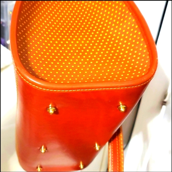 NWOT DOONEY & BOURKE CABRIO LEATHER DOT SHOULDER BAG - Picture 8 of 17